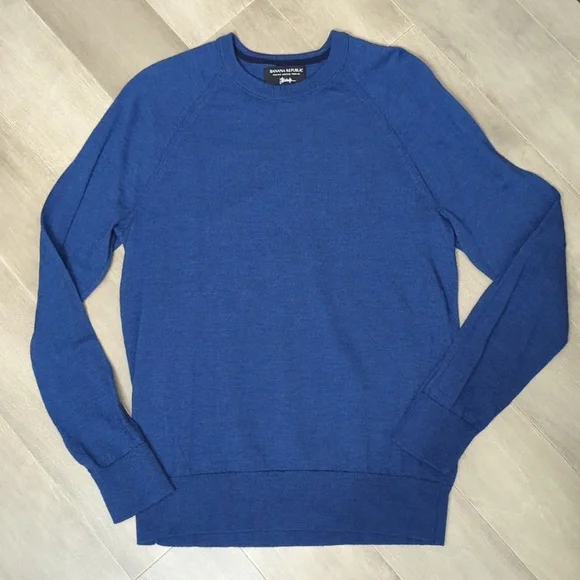 Banana Republic Crewneck Sweater - Picture 1 of 4